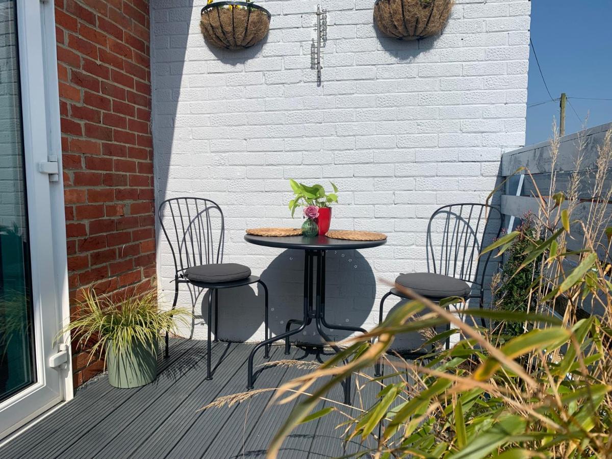 The Townhouse 101 Bed & Breakfast Sandown Exterior photo